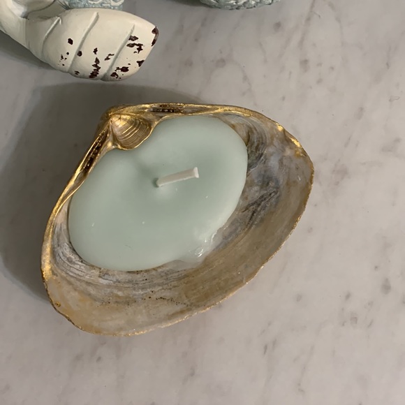 Homemade Ocean Breeze Scented Seashell Candle - Picture 5 of 9